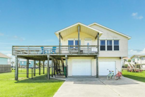 Huge Deck Fully Fenced & Pups Welcome